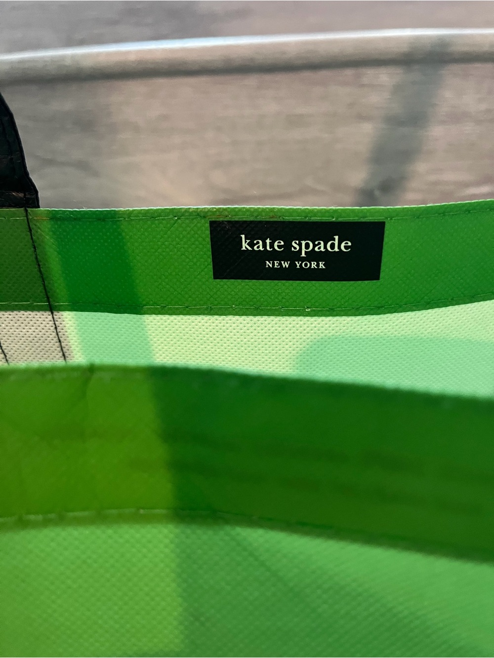 kate spade bright green shopping tote with black logo straps - Picture 3 of 4